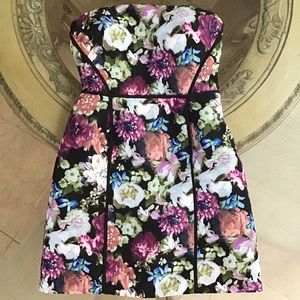 🌻UPDATED🌻 Urban Outfitters- Marilyn Fit